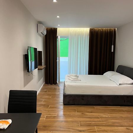 Tirana Central Stay מראה חיצוני תמונה